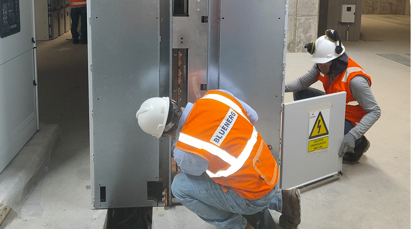 Cambio de celda Natus 460Vac de 3200 amperios en sistema eléctrico industrial