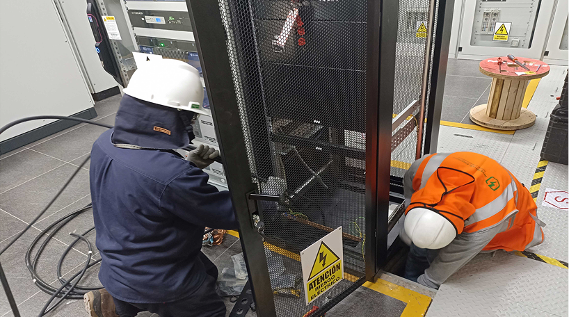 Diseño, fabricación e instalación de tablero UPS para SE Lomitas